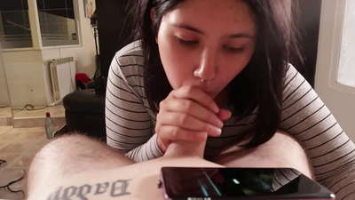 Jo bromeo la meva germanastra mentre mira Disney [Cum]