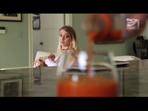 ❤️ Noia calenta amb pits grans i cony estret rep la polla del perdedor, però molt dura Porno preciós a nosaltres ❌❤