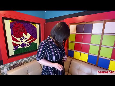 ❤️ Una maca japonesa de grans tetes es masturba amb joguines sexuals i té un orgasme. Ella parla en una entrevista de la seva putada experiència. Tetes enormes i cony pelut gemegant fort. Osakaporn Porno preciós a nosaltres ❌❤